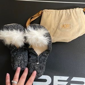 Brand new Ugg slippers with bag